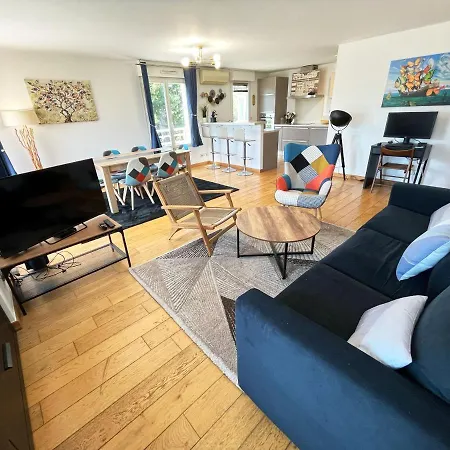 84m² Avec 2 Parkings Privatifs * Villeneuve-Loubet