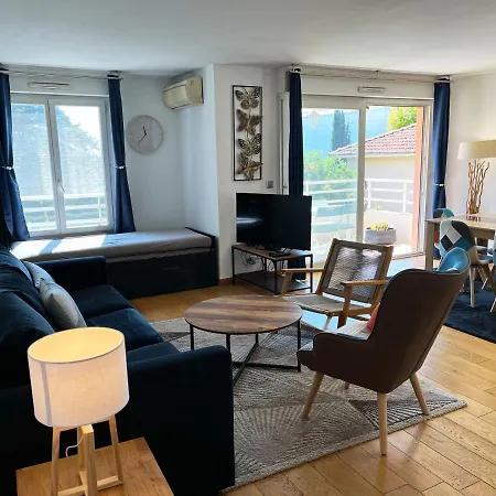 84m² Avec 2 Parkings Privatifs Apartment